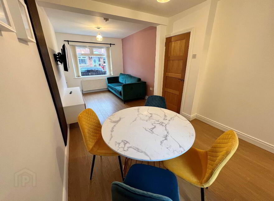 99 Loopland Park, Belfast, BT6 9DZ