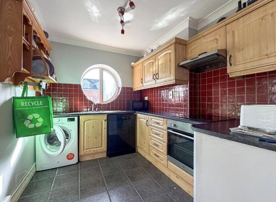 142 Manor Court, Western Distributor Road, Knocknacarra, Knocknacarra, H91HH56