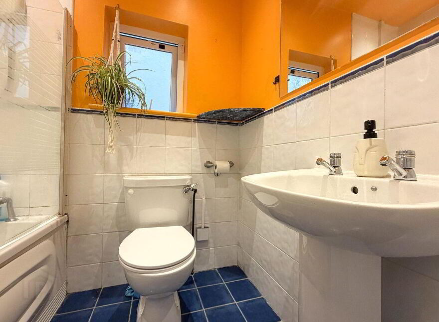 142 Manor Court, Western Distributor Road, Knocknacarra, Knocknacarra, H91HH56