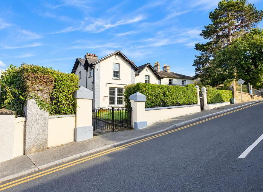 Cúram House, Church Hill, Enniskerry, A98N225