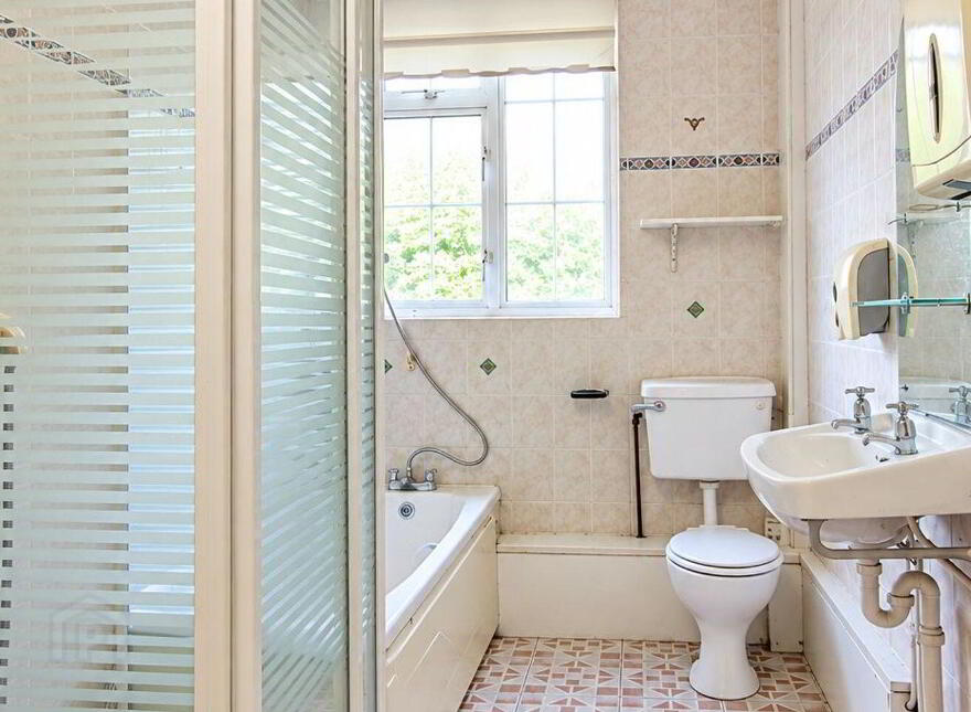 Cúram House, Church Hill, Enniskerry, A98N225