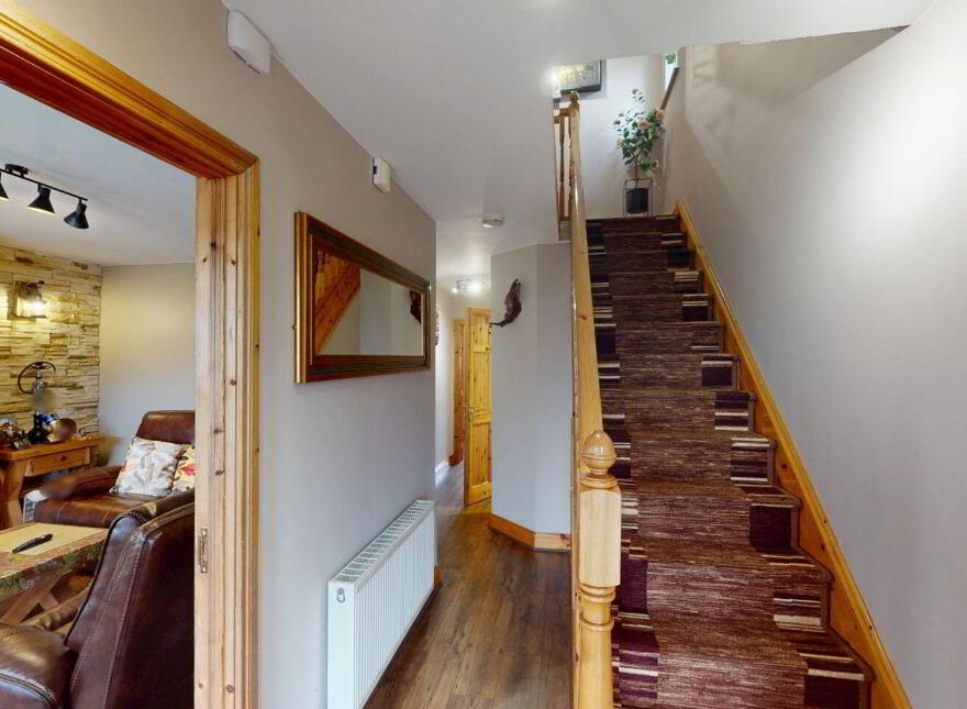 16 Cnoic Alainn, Cootehill, H16FY71