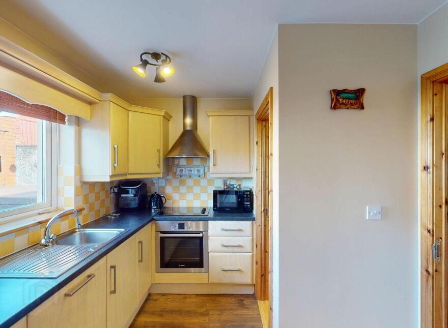 16 Cnoic Alainn, Cootehill, H16FY71