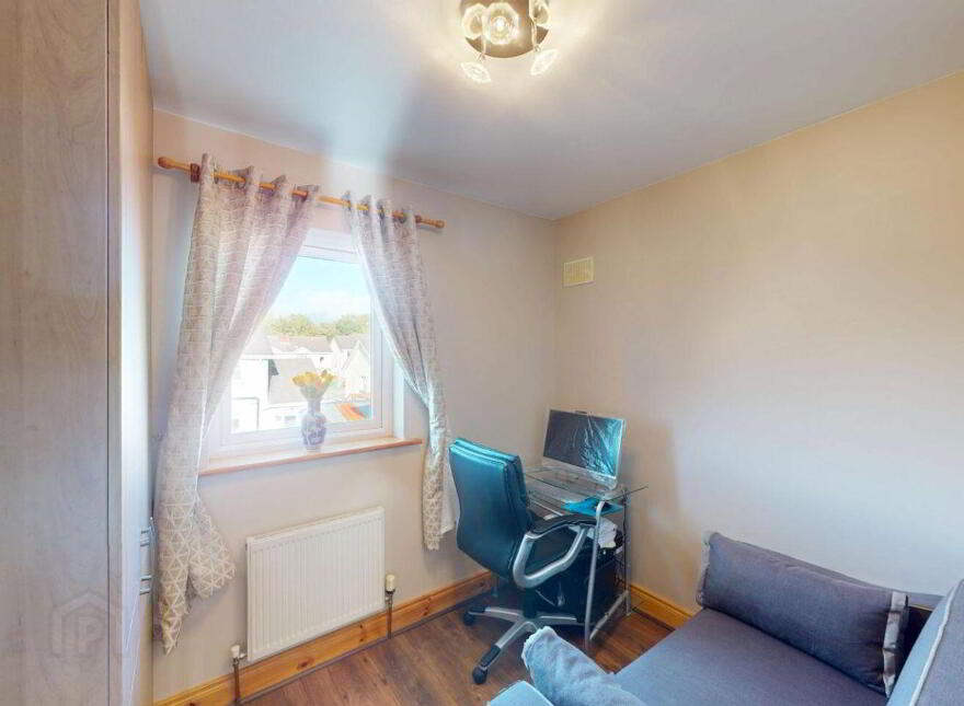 16 Cnoic Alainn, Cootehill, H16FY71