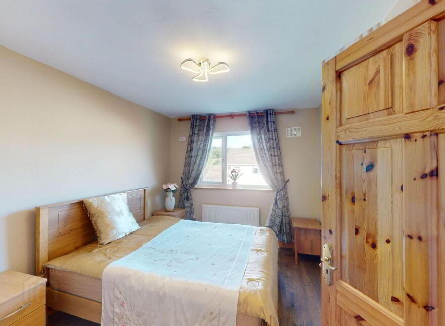 16 Cnoic Alainn, Cootehill, H16FY71