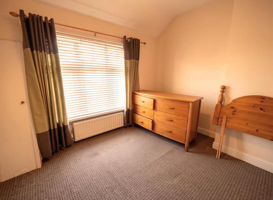 8 Highbury Gardens, Belfast, BT14 7LG