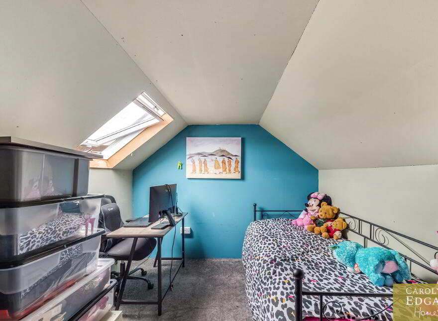 5 Charles Way, Comber, Newtownards, BT23 5BB
