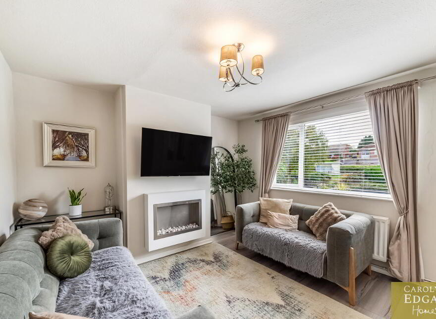 5 Charles Way, Comber, Newtownards, BT23 5BB