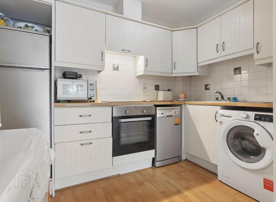Apartment 128 Gracepark Manor, Drumcondra, Drumcondra, D09E932