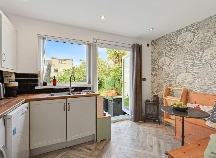 1 Blenheim Drive, Belfast, BT6 9GB