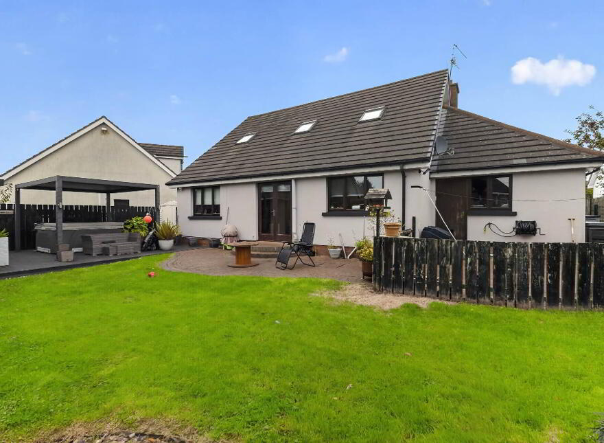 62 Hammond Farm, Ballinderry Upper, Lisburn, BT28 2RY