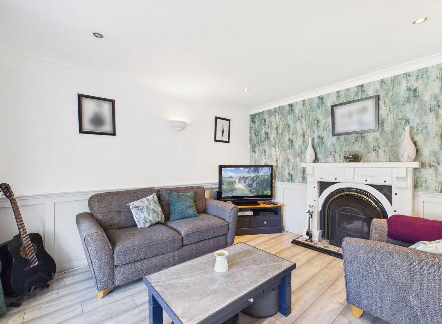 28 Askea Lawns, Tullow Road, Carlow Town, R93F9F7