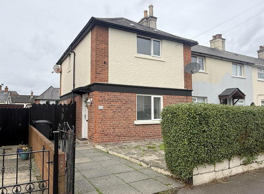 33 Rosebery Gardens, Belfast, BT6 8JG