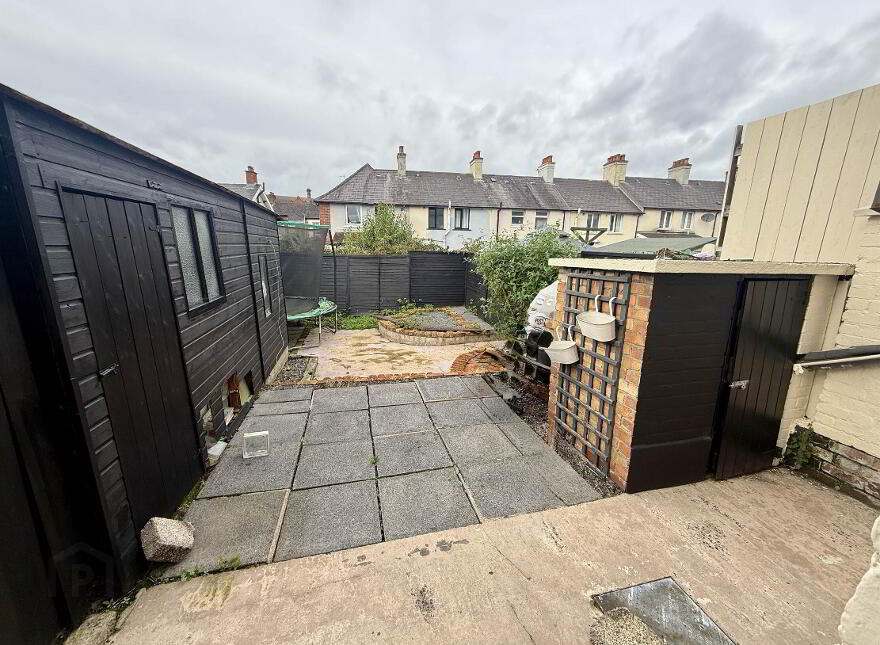 33 Rosebery Gardens, Belfast, BT6 8JG
