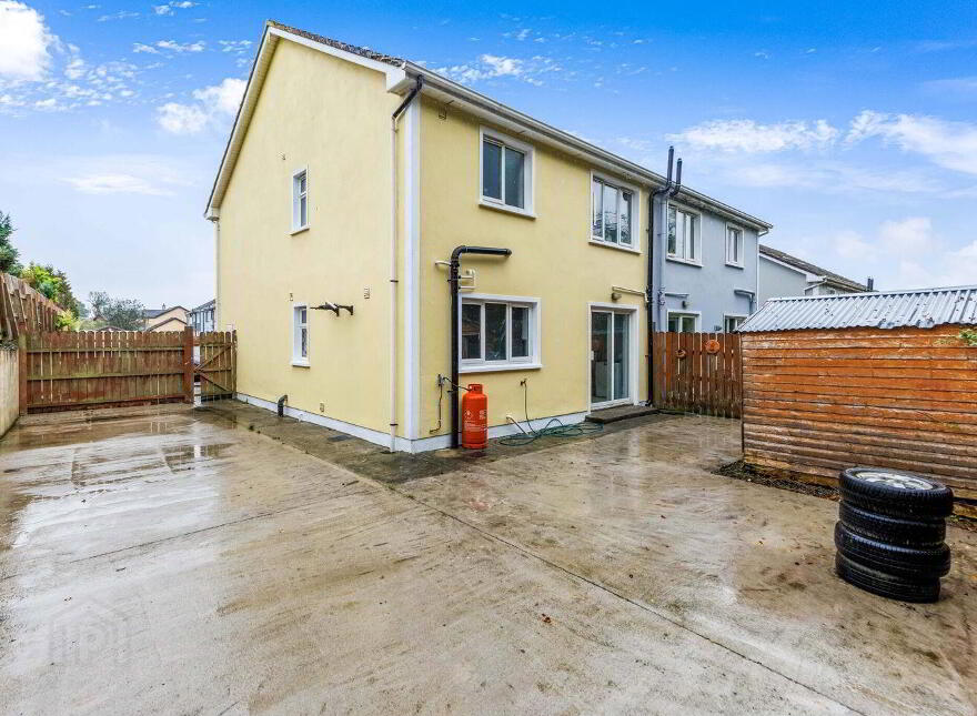 32 The Beeches, Cavan, H12K710
