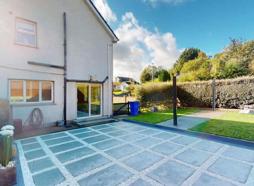 53 Dromore, Cootehill, H16PW54