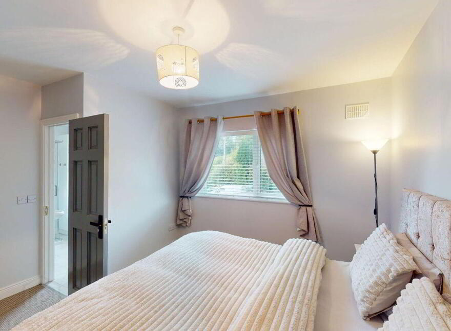 53 Dromore, Cootehill, H16PW54