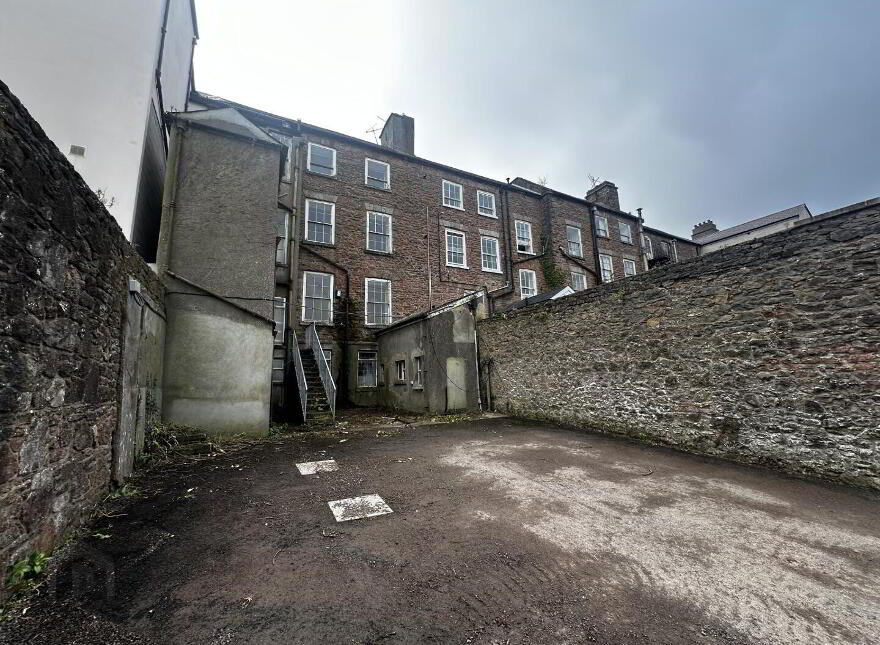 2 Seven Houses, 45 Upper English Street, Armagh, BT61 7LA