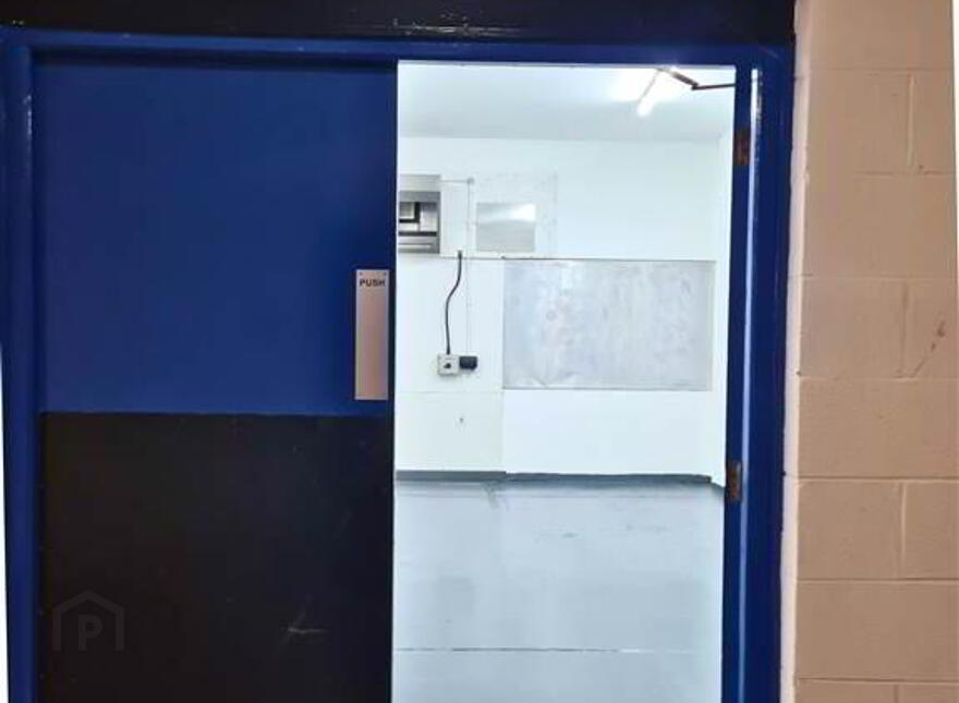 Unit 4, Glenwood Self Storage, Springbank Place, Belfast, BT17 0YU