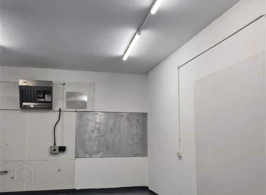 Unit 4, Glenwood Self Storage, Springbank Place, Belfast, BT17 0YU photo