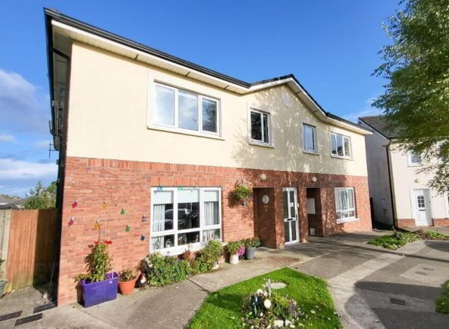 30 The Heath, Ramsgate Village, Gorey, Y25FY52 photo