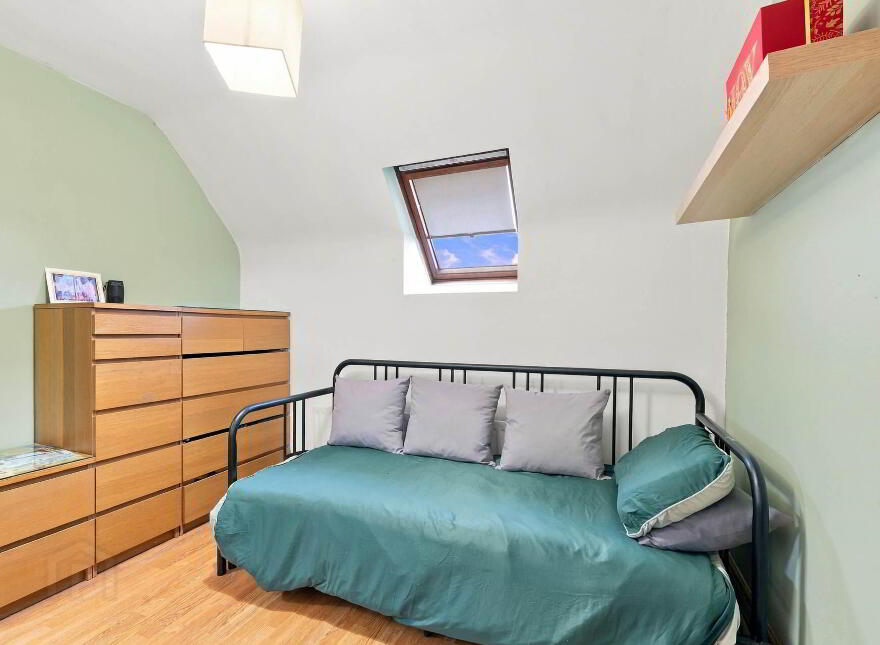 16 Kinwood Road, Bangor, BT19 6WD