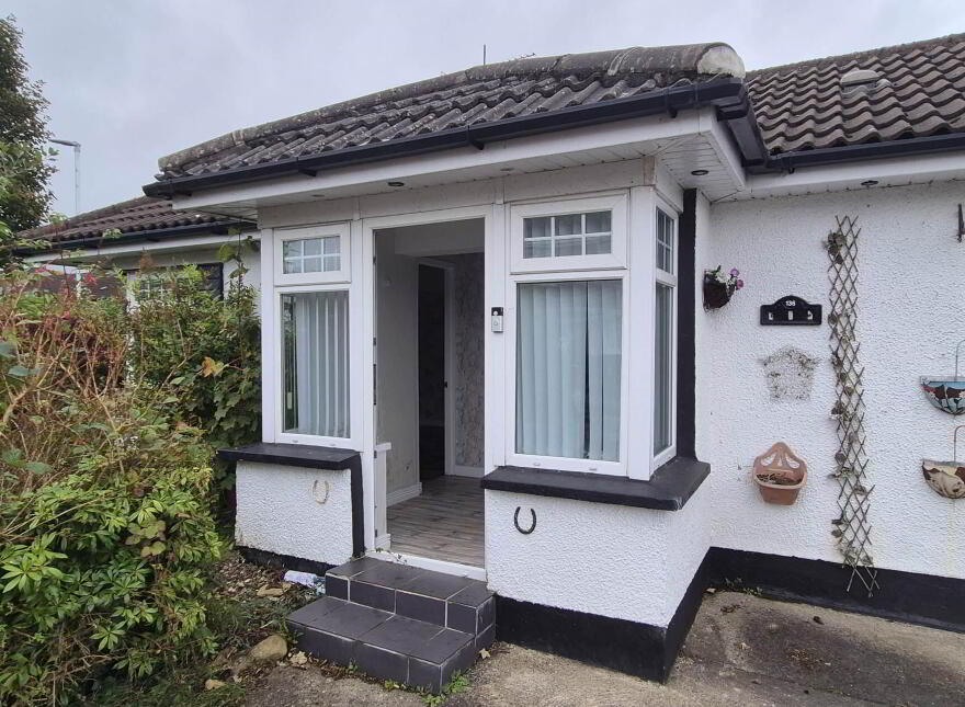 136 Westway, Creggan, Derry, BT48 9NU