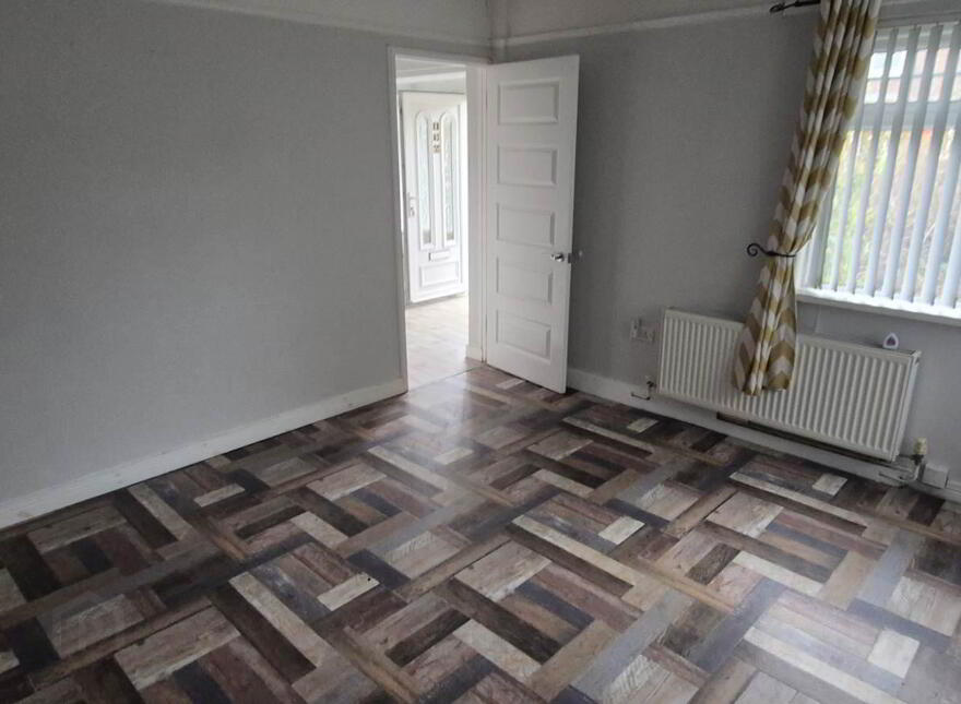 136 Westway, Creggan, Derry, BT48 9NU