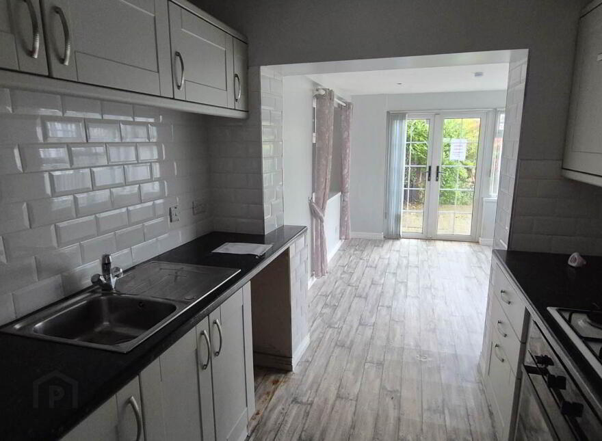 136 Westway, Creggan, Derry, BT48 9NU