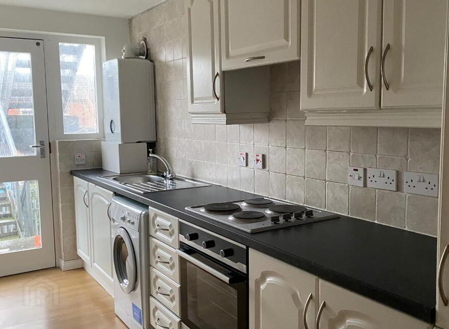 52 Castlereagh Street, Belfast, BT5 4NH