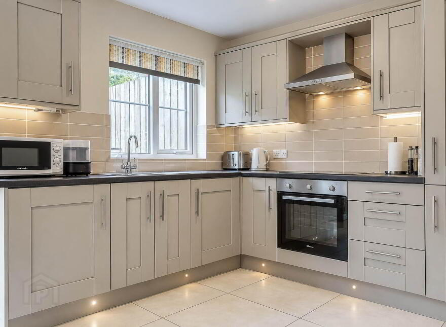 30 Ballyveigh Avenue, Antrim, BT41 2GX