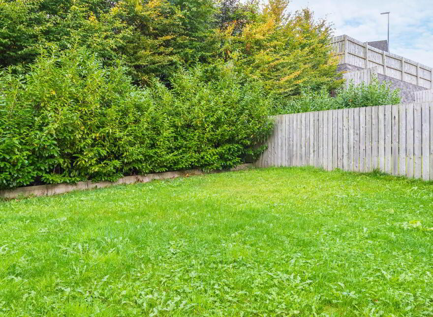 30 Ballyveigh Avenue, Antrim, BT41 2GX