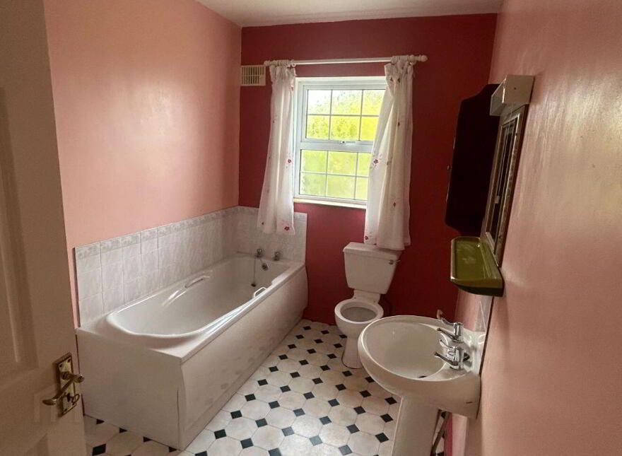 76 Hawthorn Drive, Roscommon Town, F42VH98