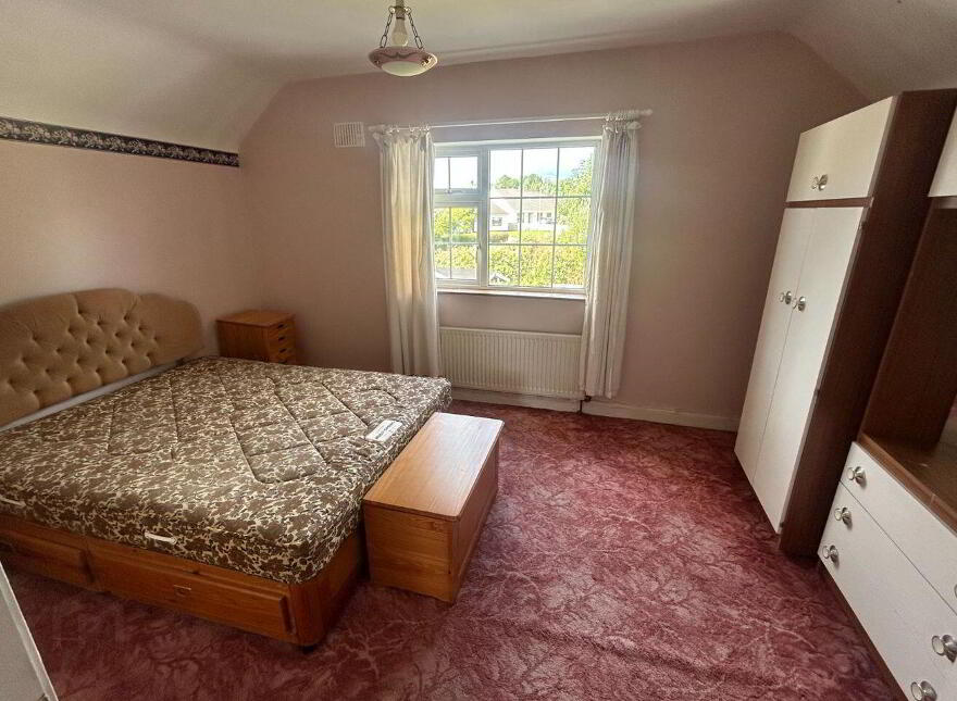 76 Hawthorn Drive, Roscommon Town, F42VH98