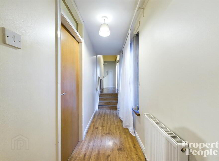 APT 2, 42 Castleton Gardens, Belfast, BT15 3BY
