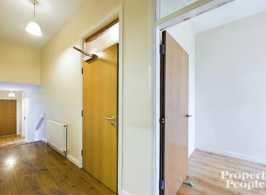 APT 2, 42 Castleton Gardens, Belfast, BT15 3BY