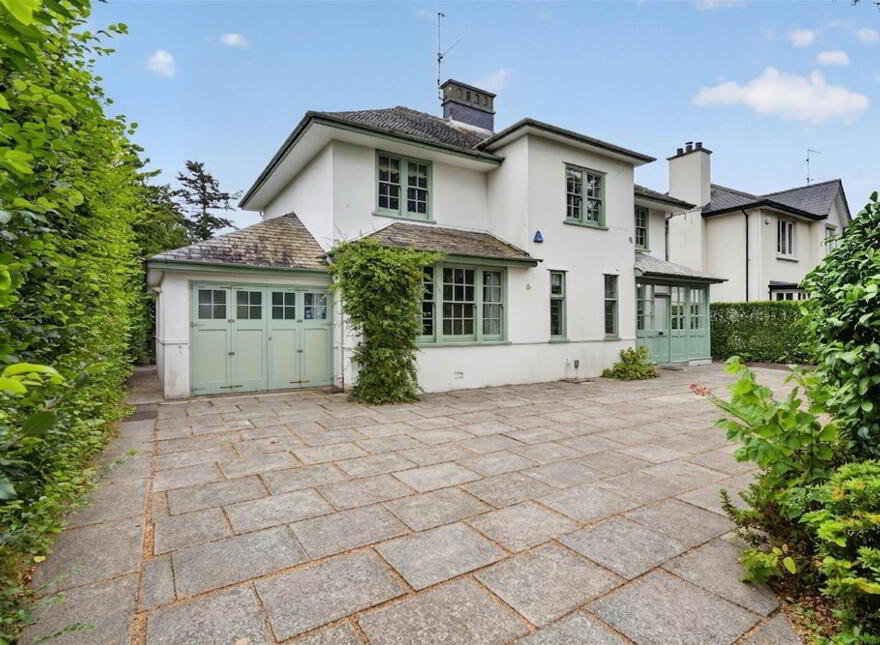 2 Shrewsbury Park, Malone, Belfast, BT9 6PN