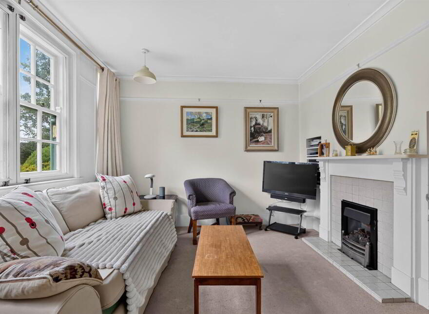 2 Shrewsbury Park, Malone, Belfast, BT9 6PN