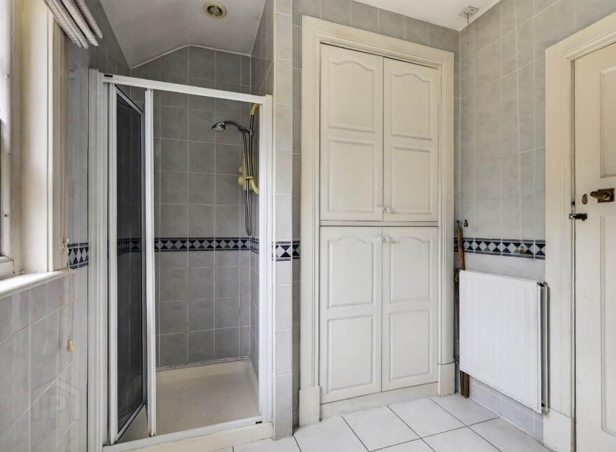 2 Shrewsbury Park, Malone, Belfast, BT9 6PN