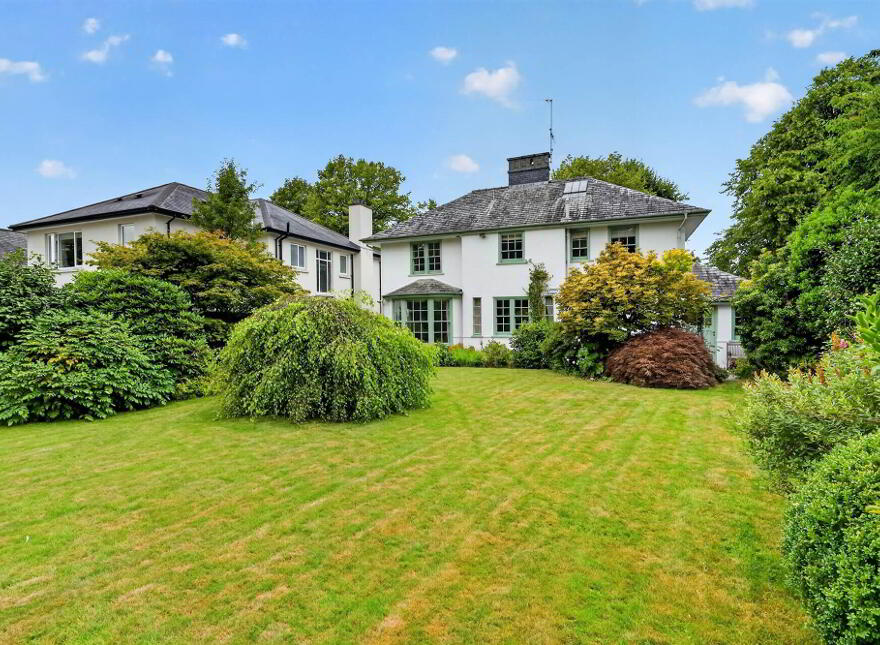 2 Shrewsbury Park, Malone, Belfast, BT9 6PN