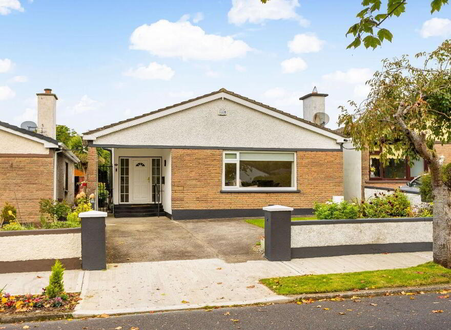 30 Langton Park, Newbridge, W12C890
