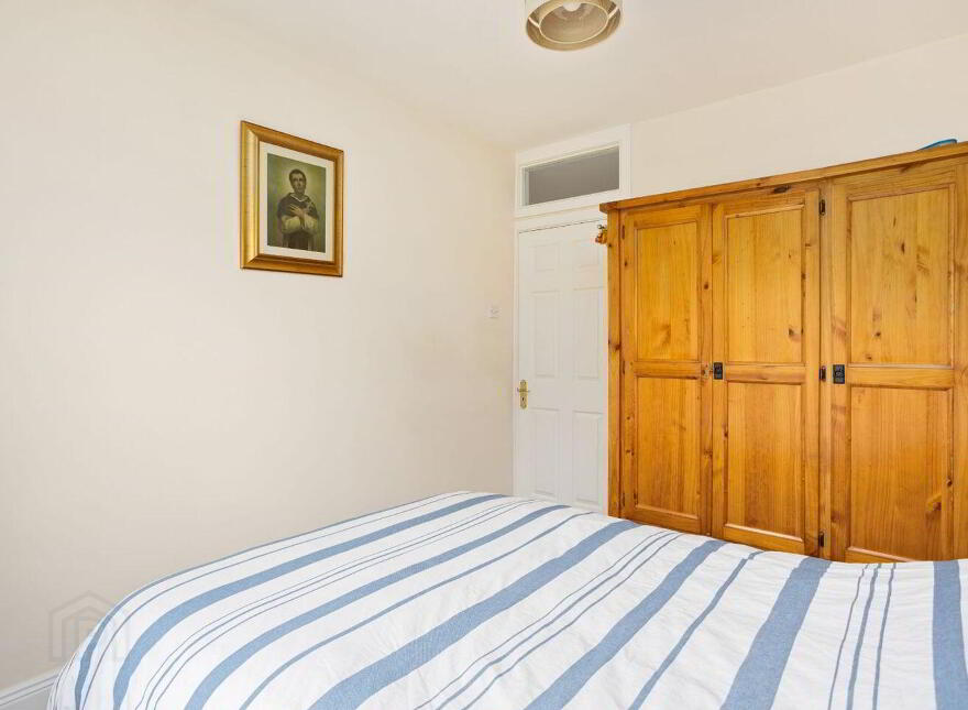 30 Langton Park, Newbridge, W12C890