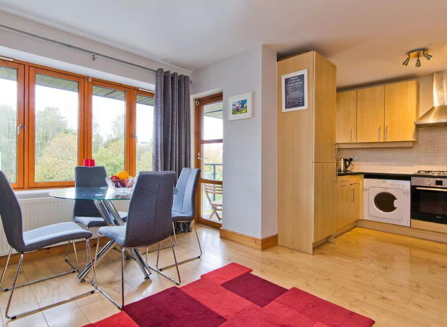 30 Belarmine Square, Stepaside, Stepaside, D18DP64