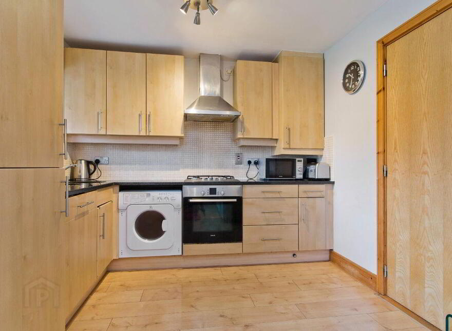 30 Belarmine Square, Stepaside, Stepaside, D18DP64