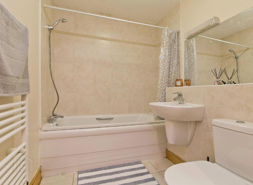 30 Belarmine Square, Stepaside, Stepaside, D18DP64