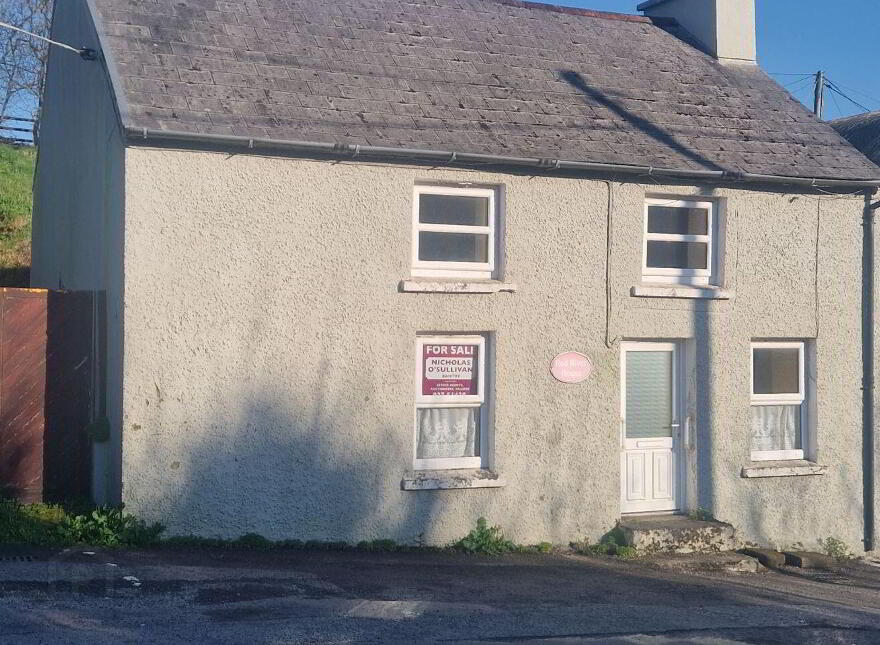 Red River House, Scart Road, Bantry, P75WR04