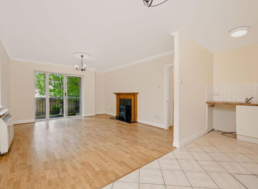 Apartment 217 Hampton Square, Hampton Green, Navan Road ( D7), Navan Road (D7), D07H5PH