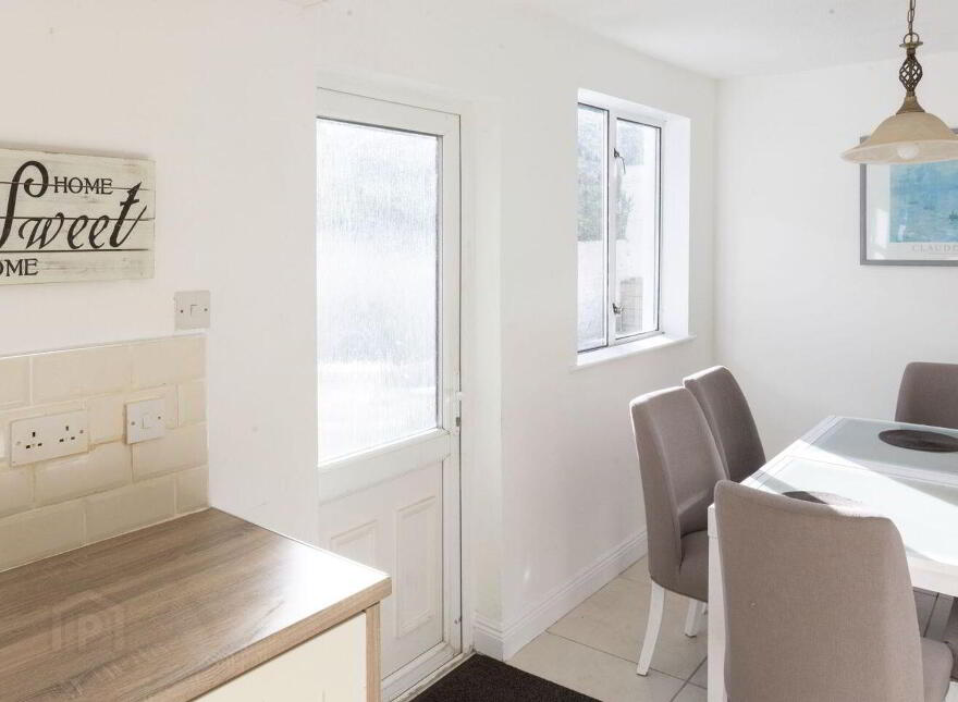 65 Carlingford Road, Drumcondra, D09A5R2
