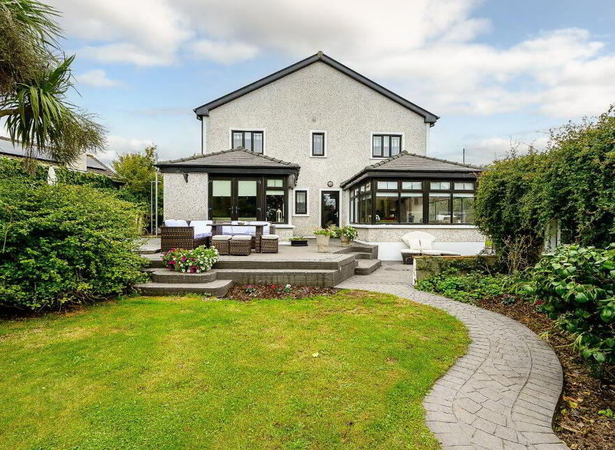 Lothlorien, Larchfield Close, Commons Road, Fairhill, T23N2Y6