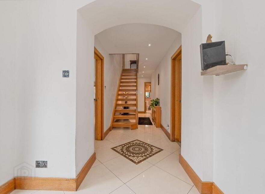 Lothlorien, Larchfield Close, Commons Road, Fairhill, T23N2Y6